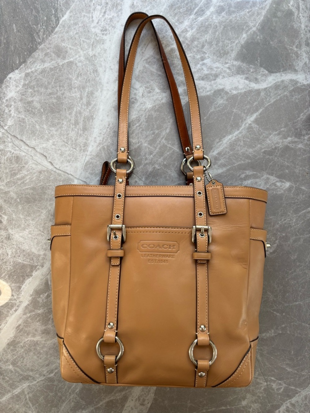 Coach Gallery Tote Tan Leather Buckle-Accent Tote